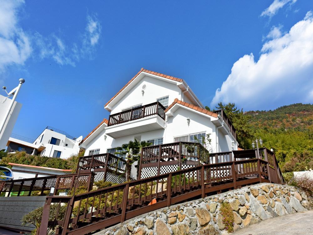 Namhae Bluemare Pension Dış mekan fotoğraf